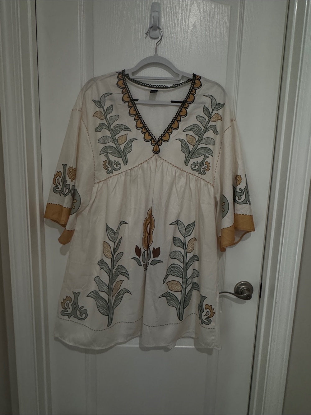 NWOT SHEIN Cream V-Neck Tunic with Mustard & Sage Accents